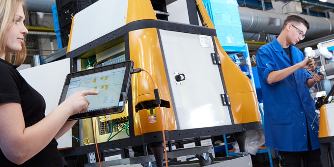 Smart Production Lines in Automotive Industry Use Cobots